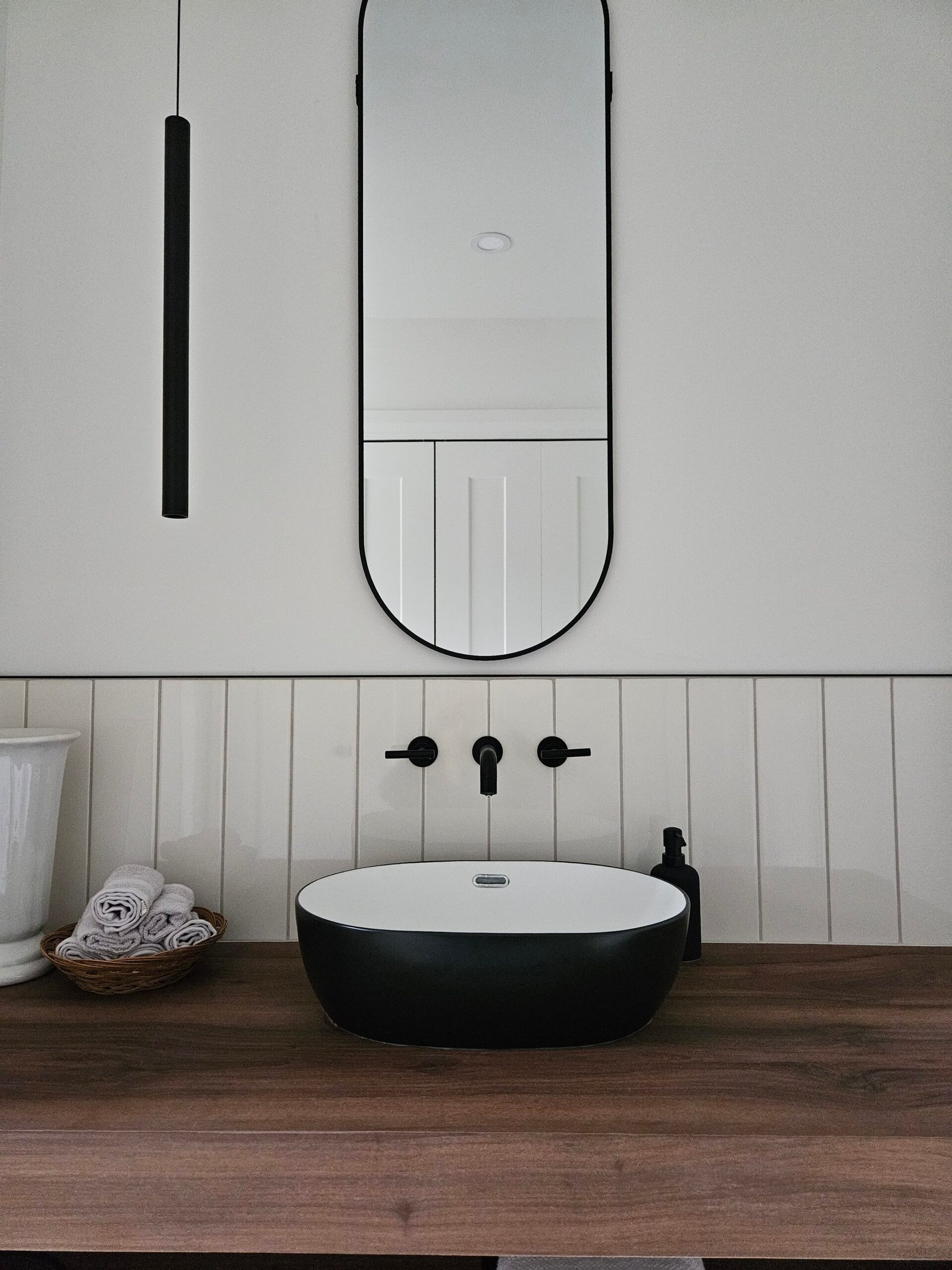 Vanité de la salle de bain du chalet Le Hygge Hytte