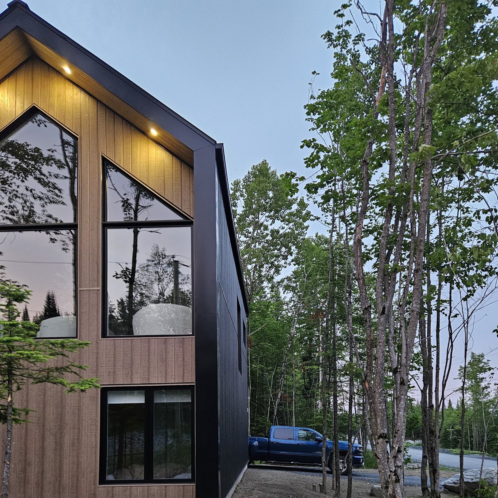 Façade du chalet Le Hygge Hytte pour la location de chalets au Québec